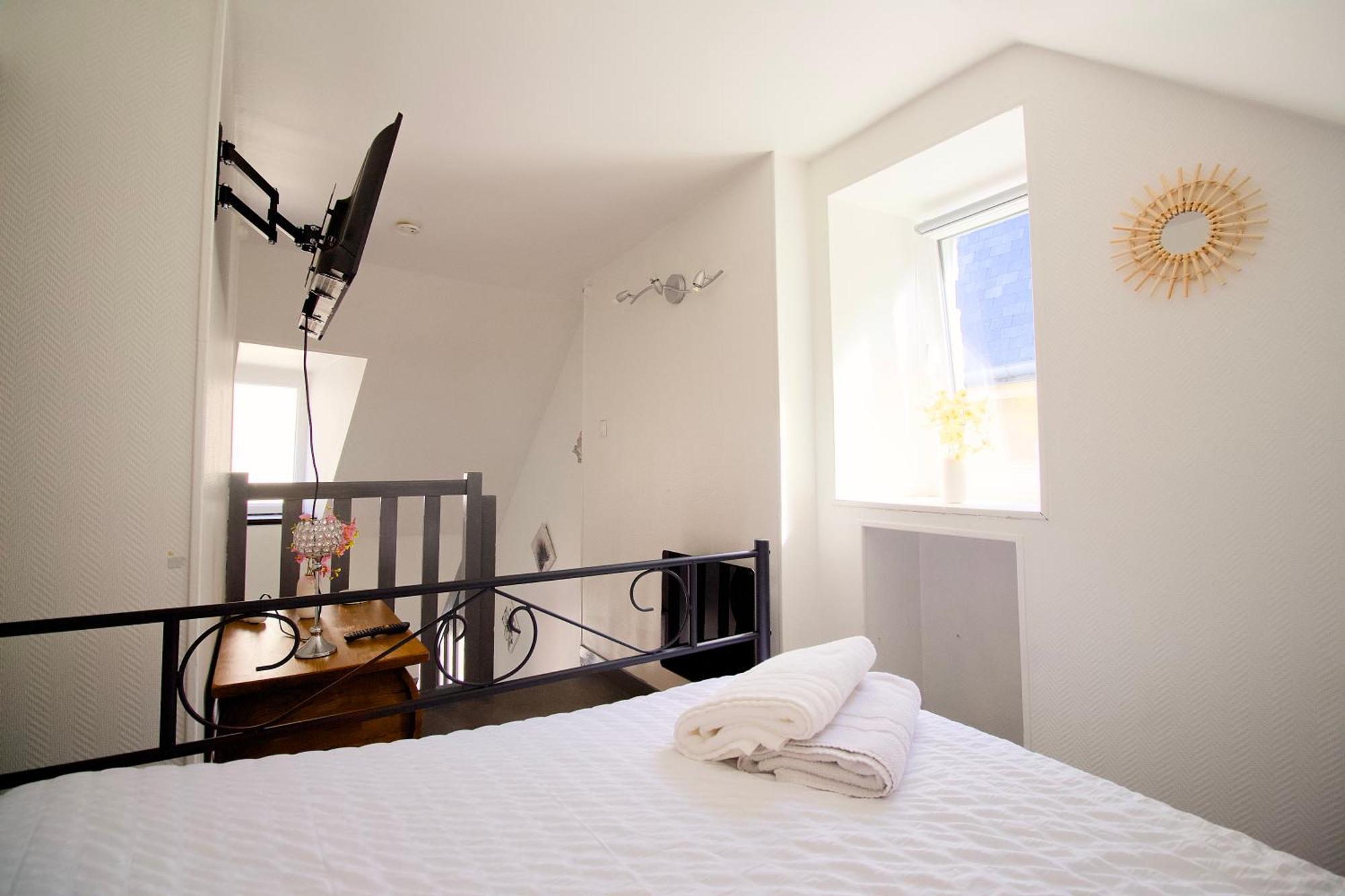 Petit Duplex Lumineux, Hyper Centre A 2 Pas Du Port, Intendance Luxury Host シェルブール・アン・コタンタン エクステリア 写真